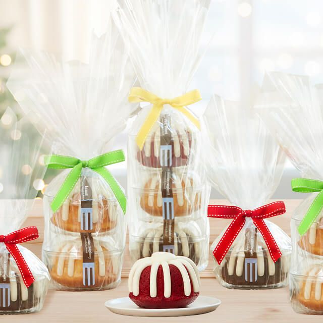Corporate Gifts - Gifting solutions for everyone featuring Bundtlet Towers and Dozen Bundtinis 