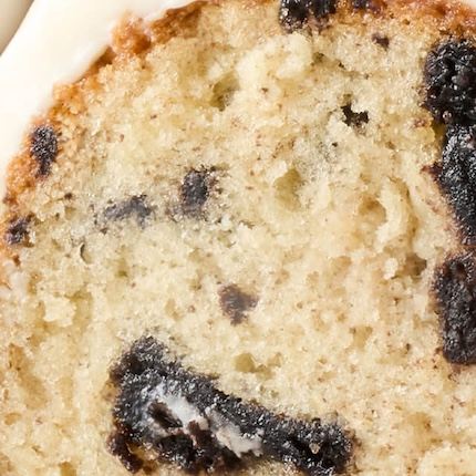 Oreo Cookies and Cream close up image of cake