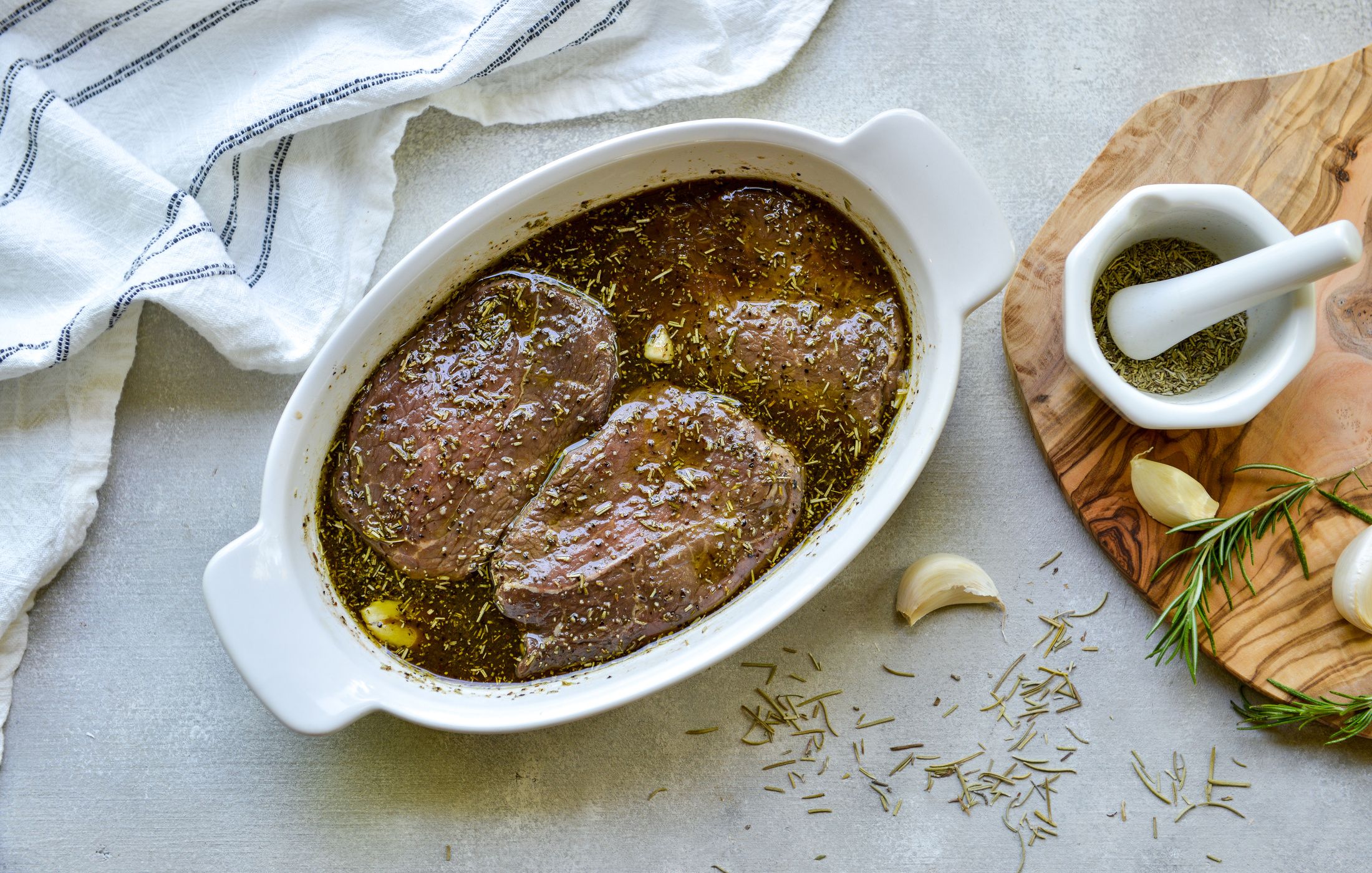ROSEMARY BALSAMIC MARINATED STEAKS-2